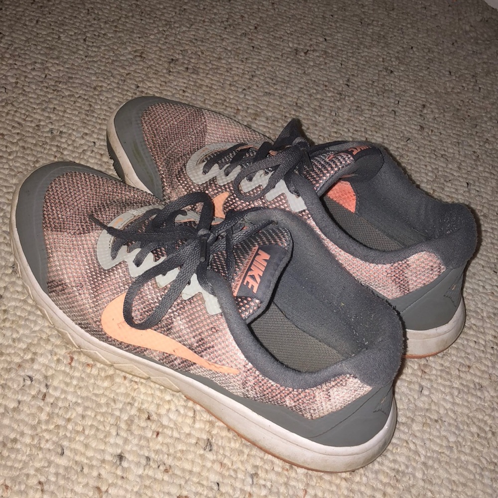 Pink & Gray Nike Flex Experience Rn 4
